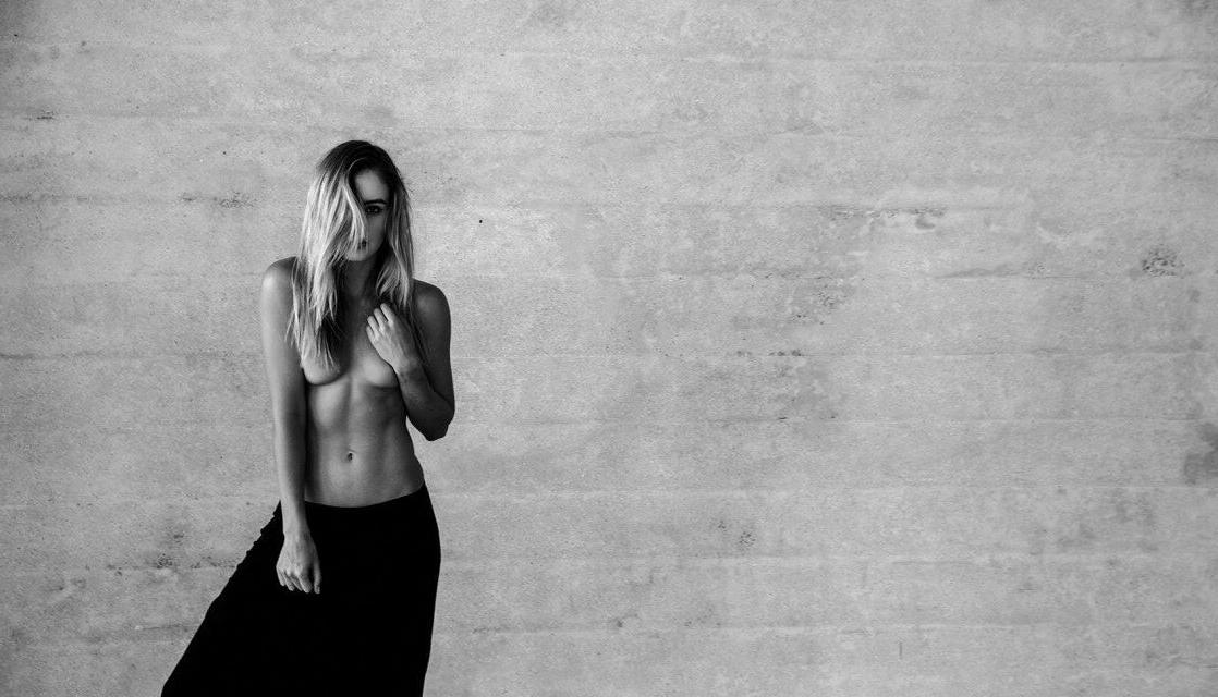 25P Steph Claire Smith nude
