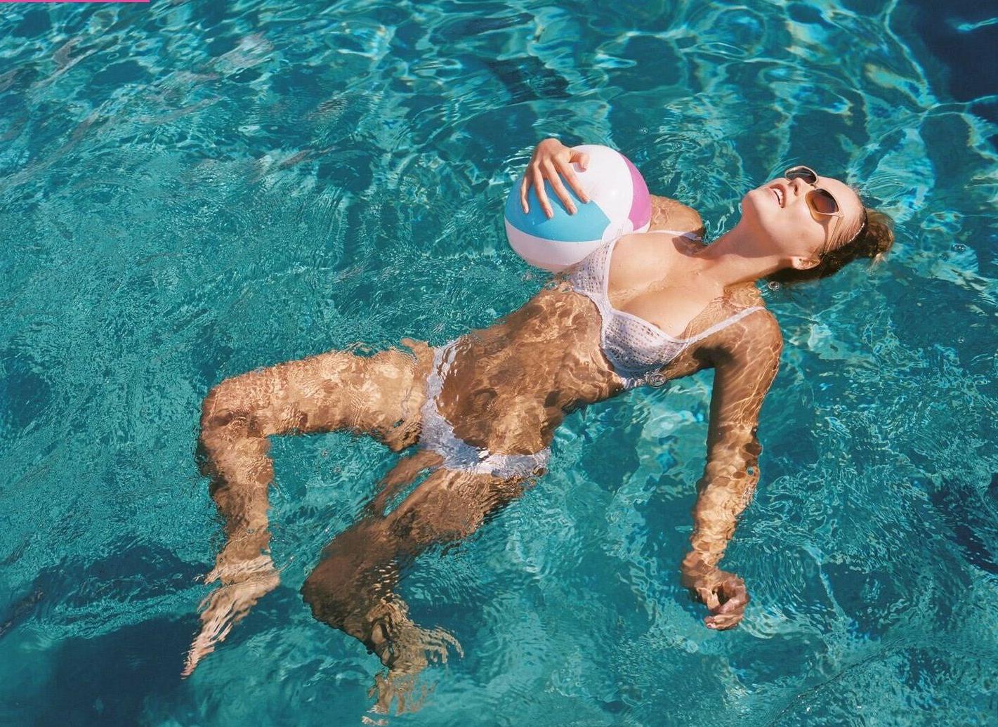 25P Steph Claire Smith nude