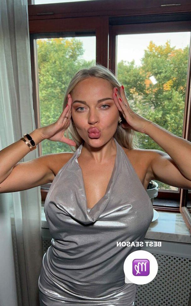 25P Erna Husko nude