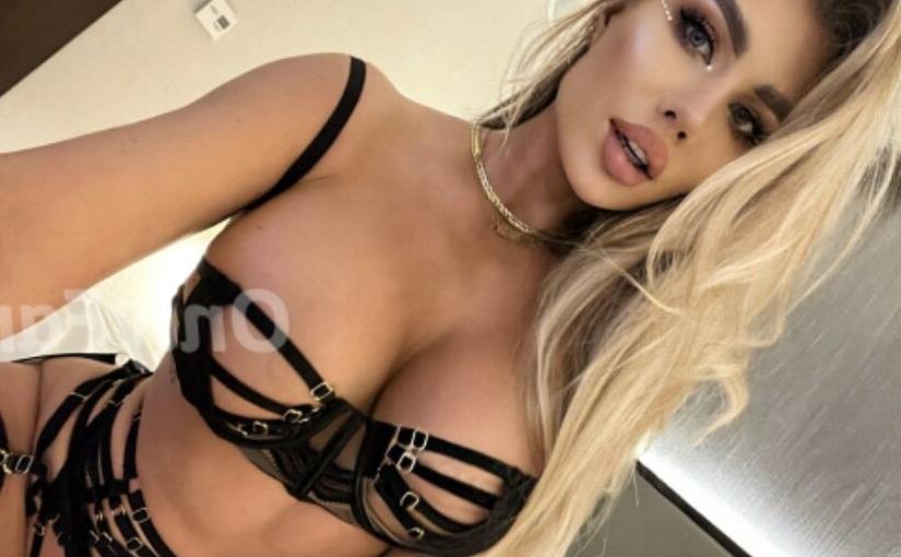 25P Noele Nathalia nude