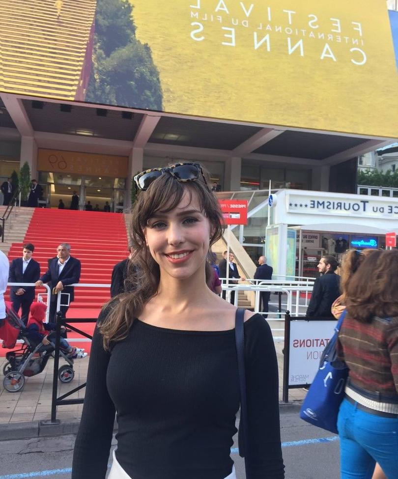 25P Stefanie Joosten nude