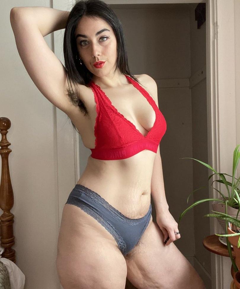 25P Scarlet Labelle nude