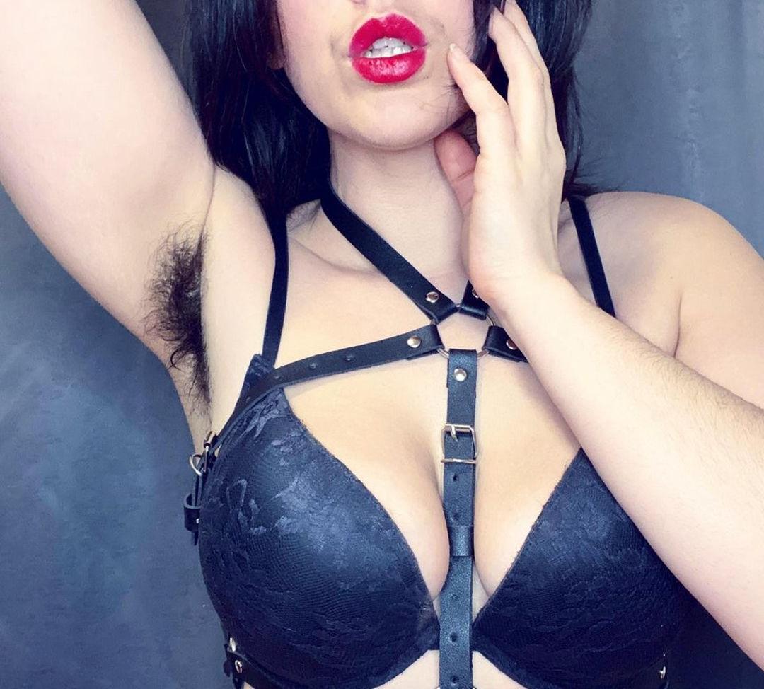 25P Scarlet Labelle nude