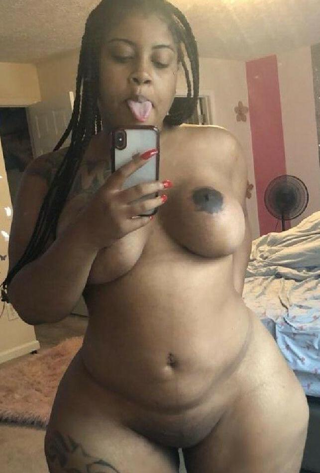 4P Ghetto Barbie nude