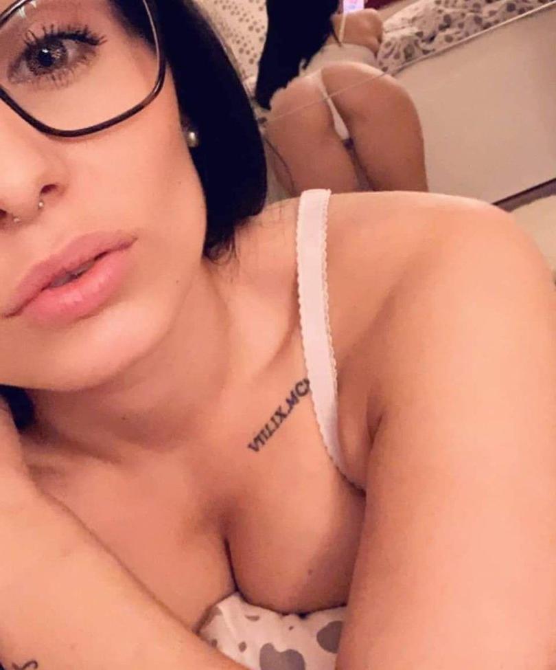 25P Dianamitderbrille nude