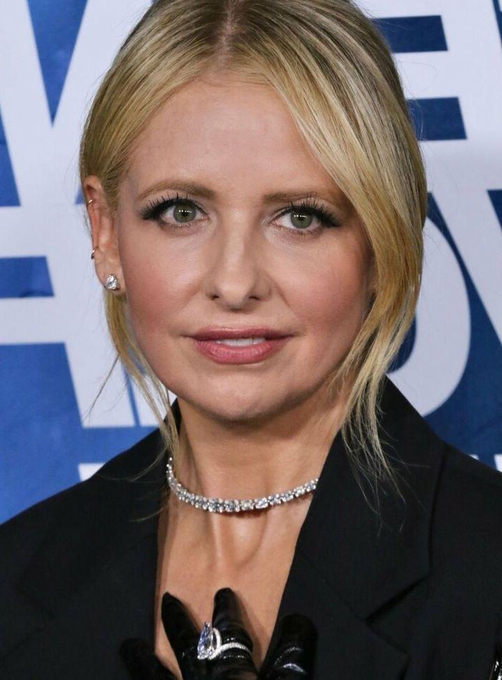 25P Sarah Michelle Gellar nude