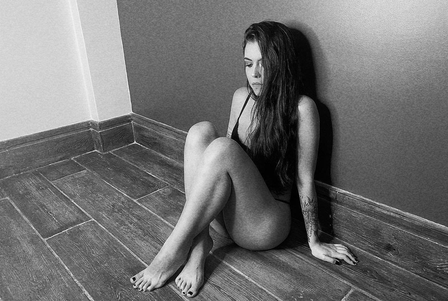 25P Violet Orlandi nude