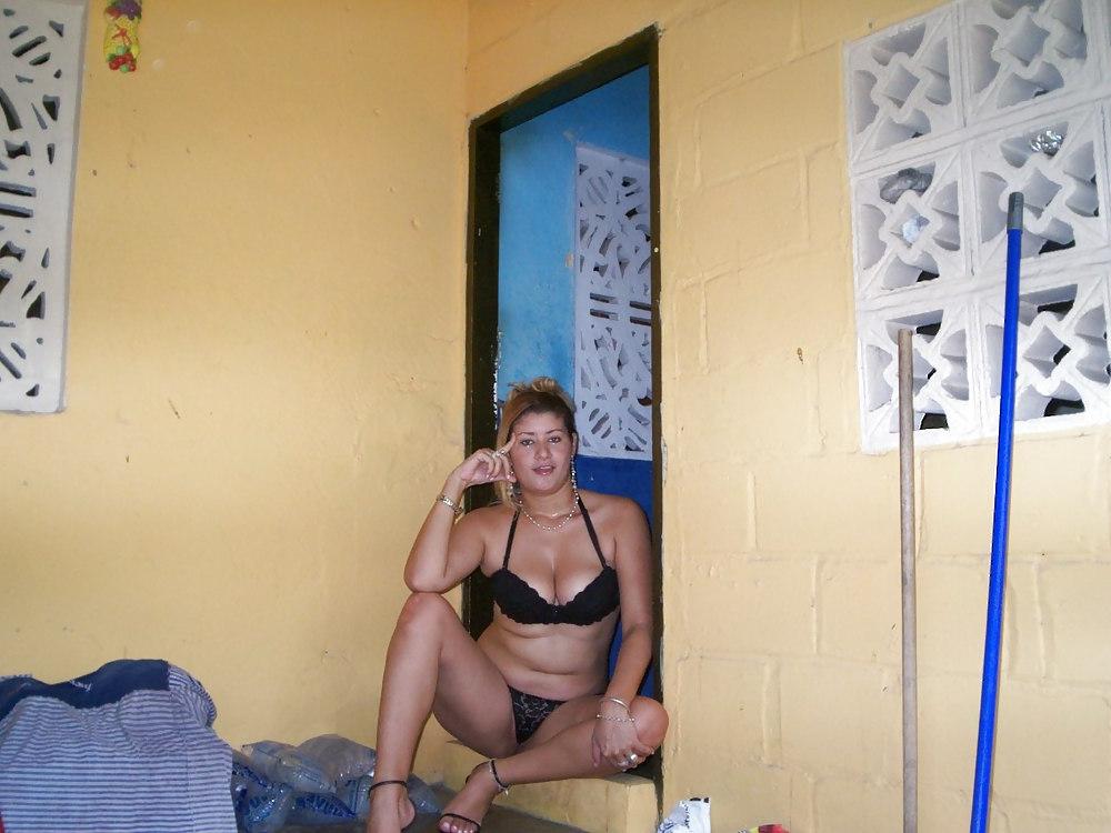 25P Sexy Hot Latina Fuckin a Banana 