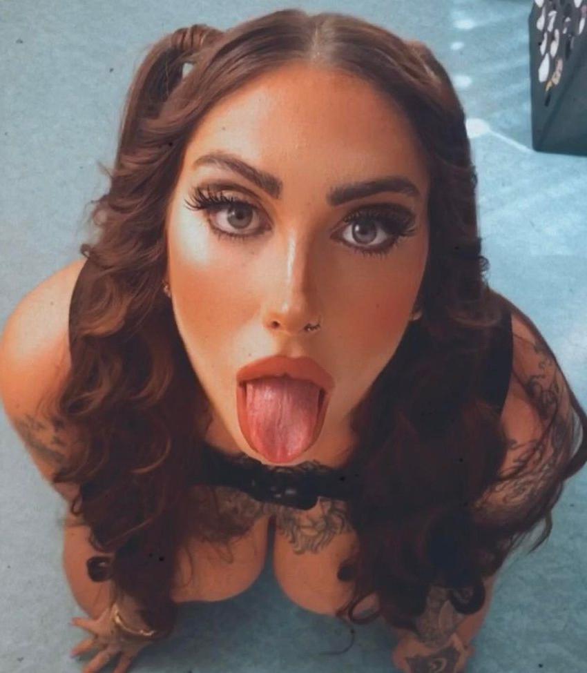 19P Roba Israeli nude