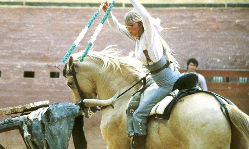 25P Bo Derek nackt