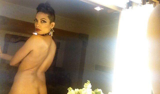 25P Rosario Dawson nude