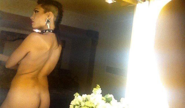 25P Rosario Dawson nude