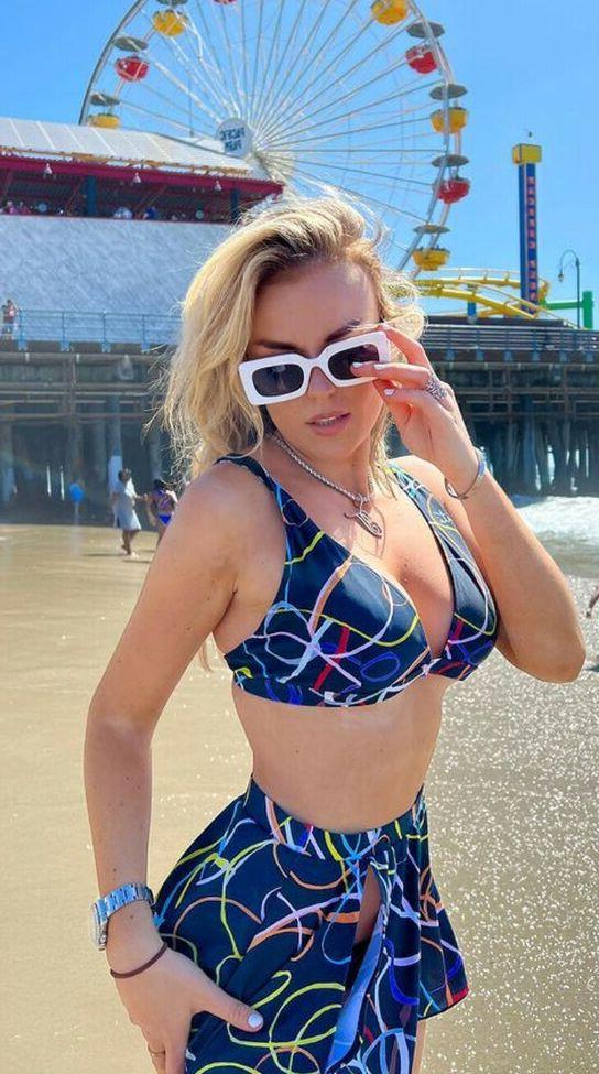 25P Tallia Storm nude