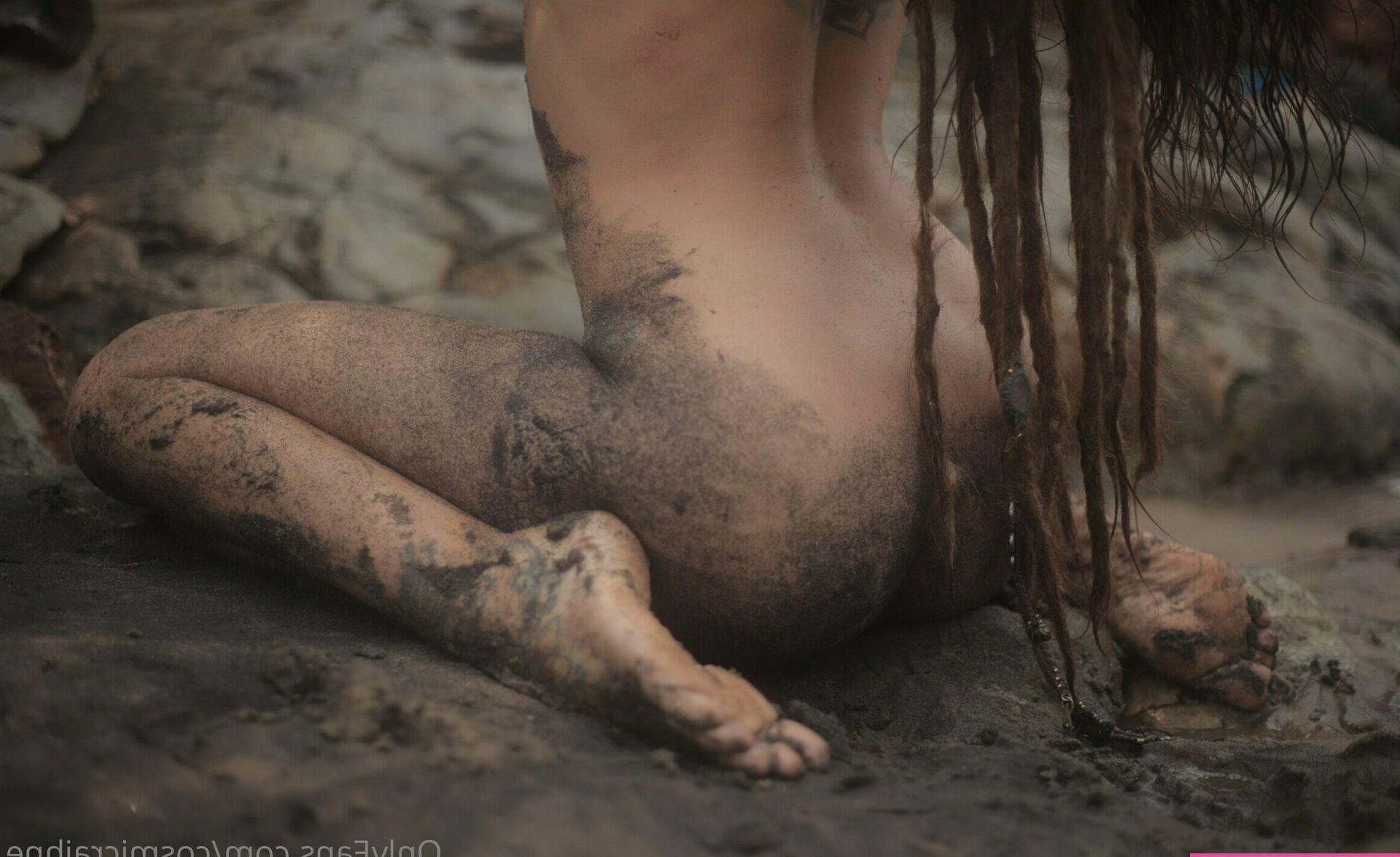 25P Touched By Nature nude