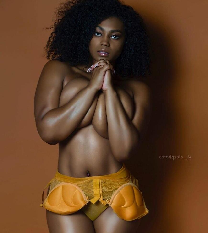 25P Kiera Nicole nude