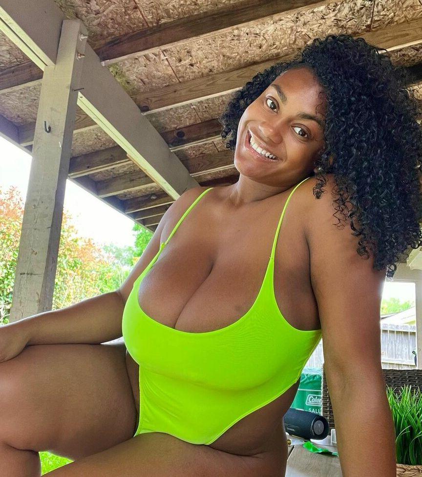 25P Kiera Nicole nude