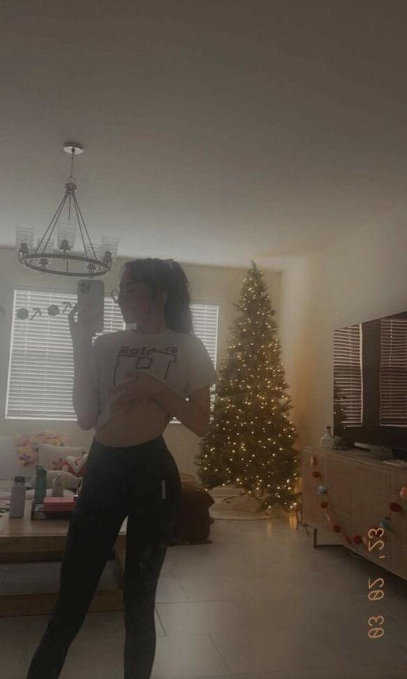 25P Catlyn Crespo nude