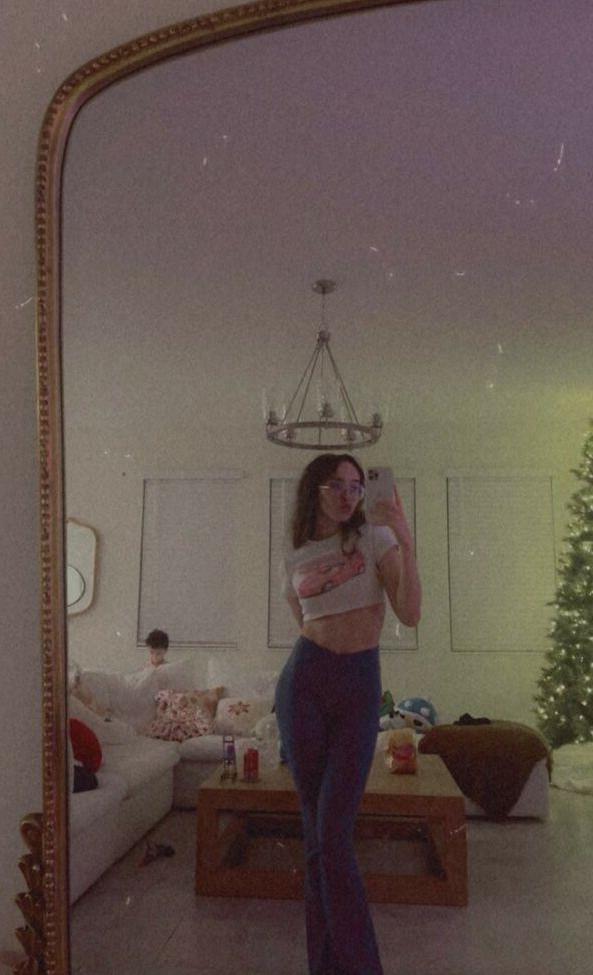 25P Catlyn Crespo nude