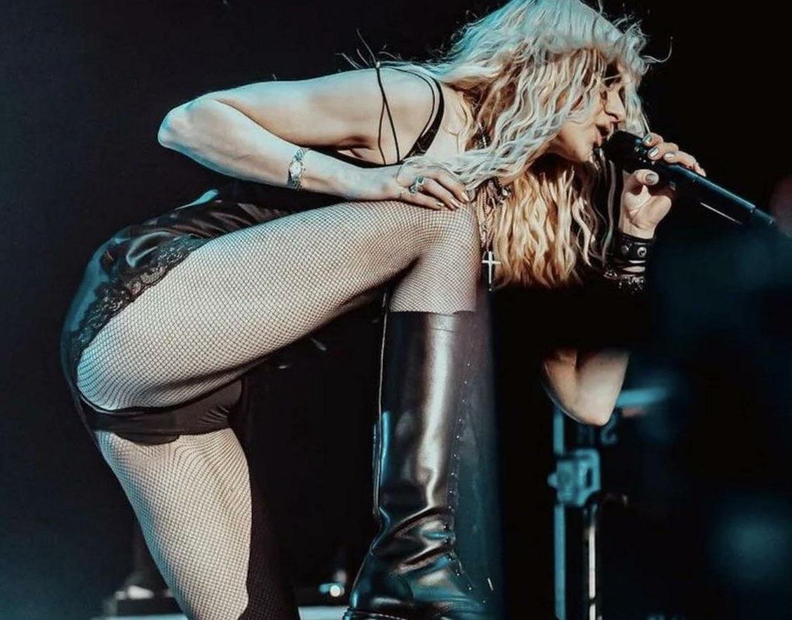 25P Taylor Momsen nude