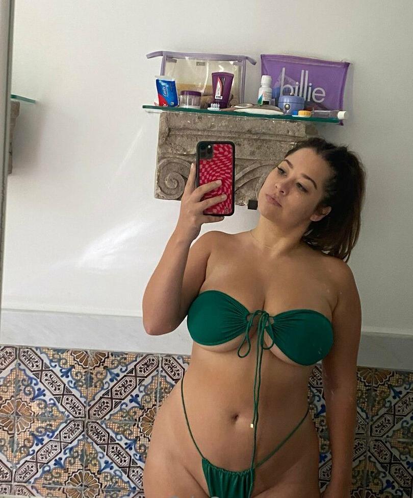 25P AzaliaLexi nude