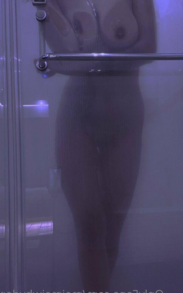 25P Maimaiwhyder Taiwanese Big Boobs nude