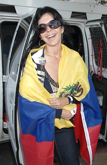 25P Maria Conchita Alonso---non nude