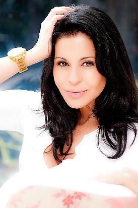 25P Maria Conchita Alonso---non nude