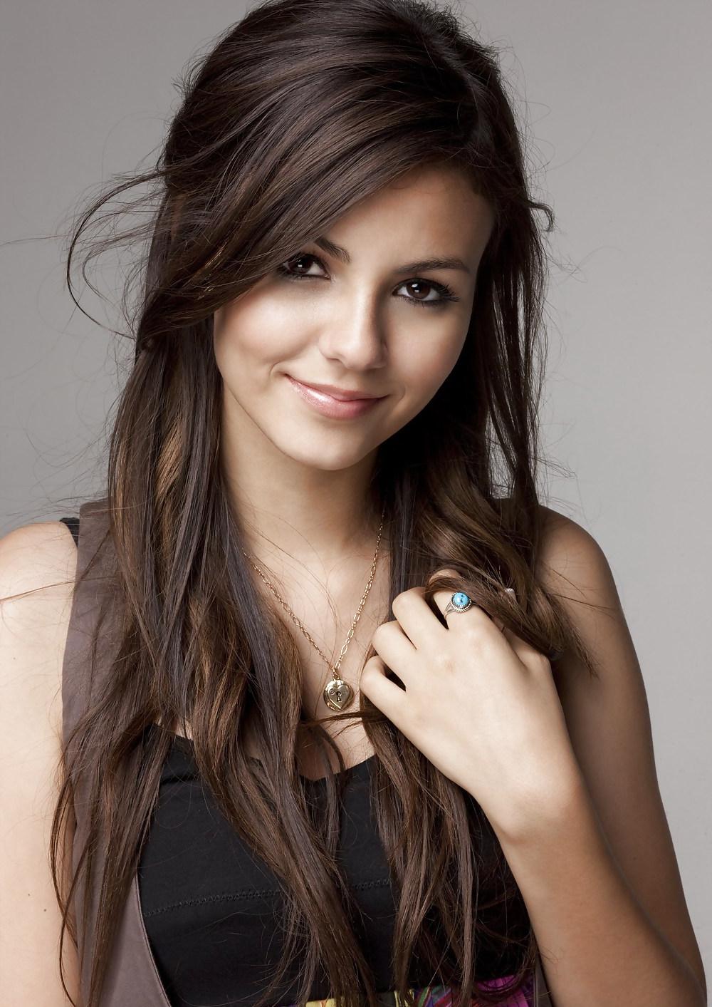 25P Victoria Justice