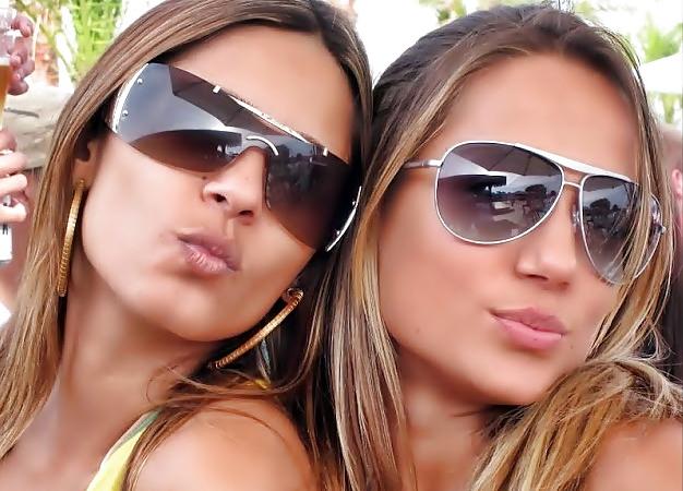 25P Hot Girls in Sunglasses
