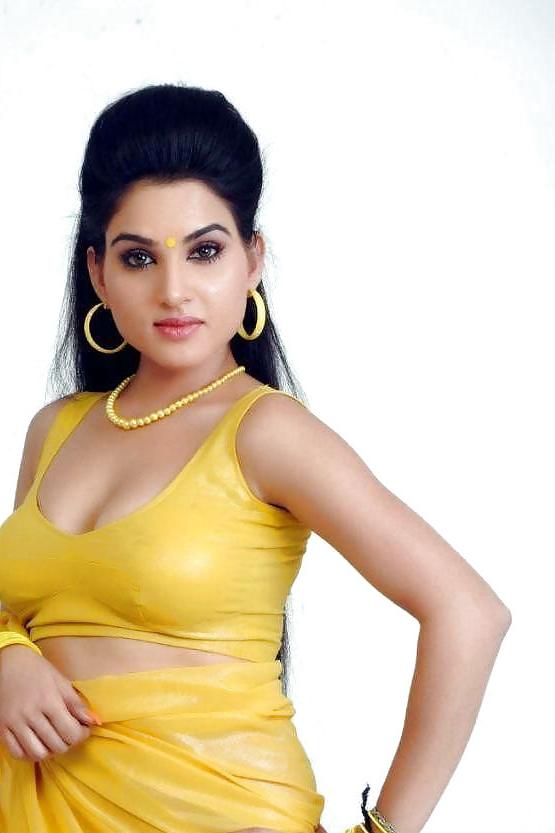 24P SEXY INDIAN TEACHER