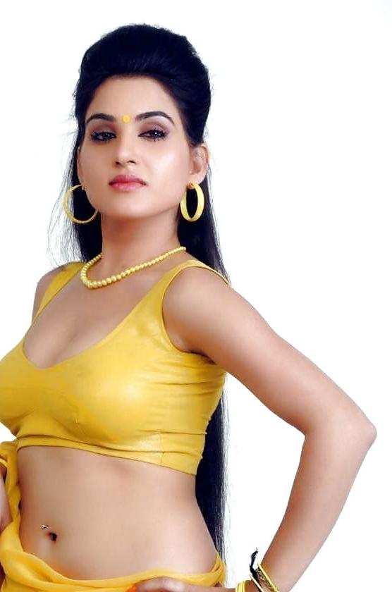 24P SEXY INDIAN TEACHER