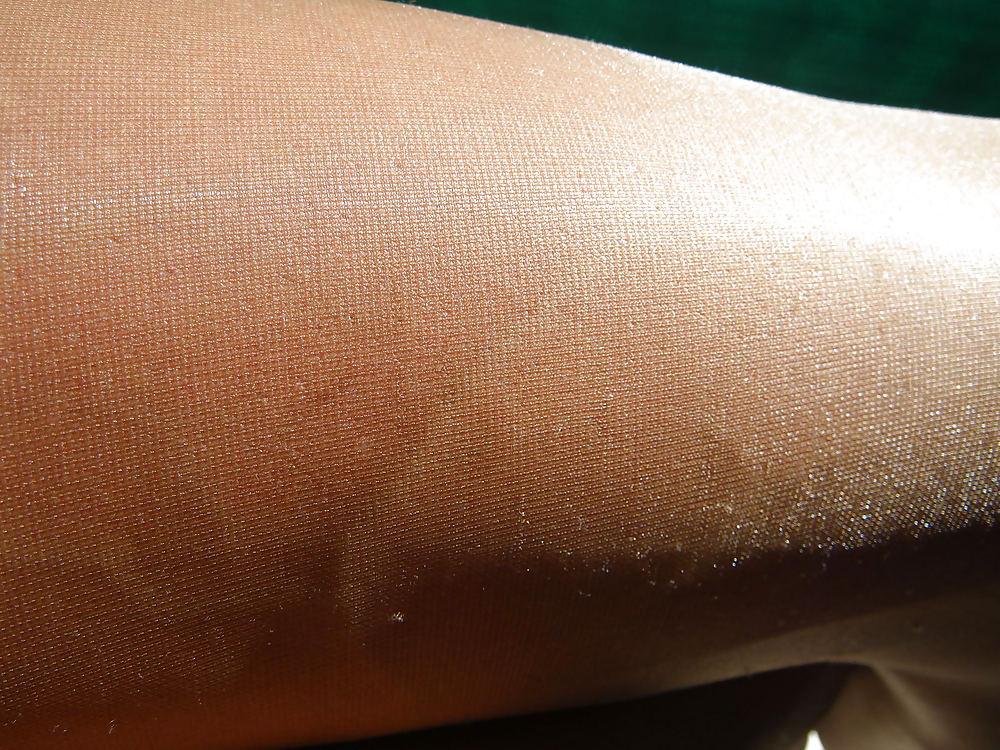 20P Tan pantyhoses