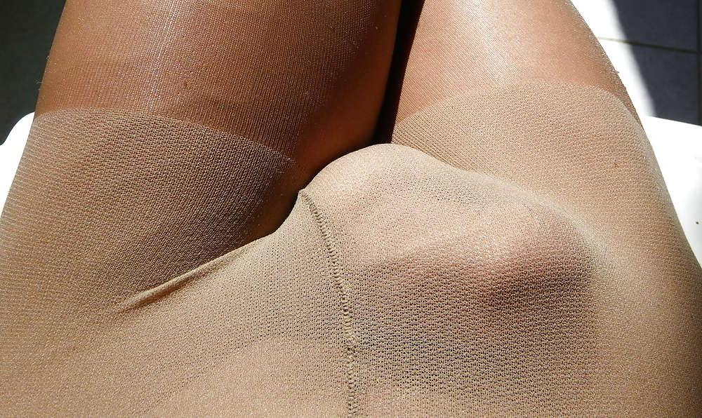 20P Tan pantyhoses