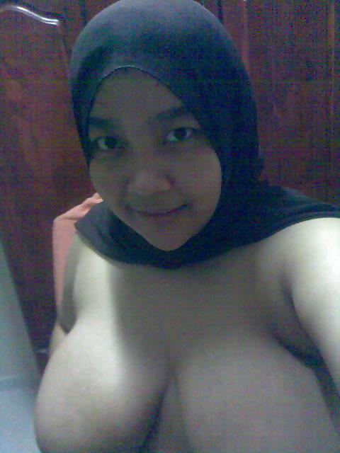 25P Indonesia mature 3 (random)