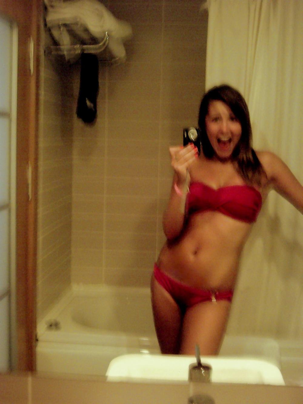 25P Girls Pool Party