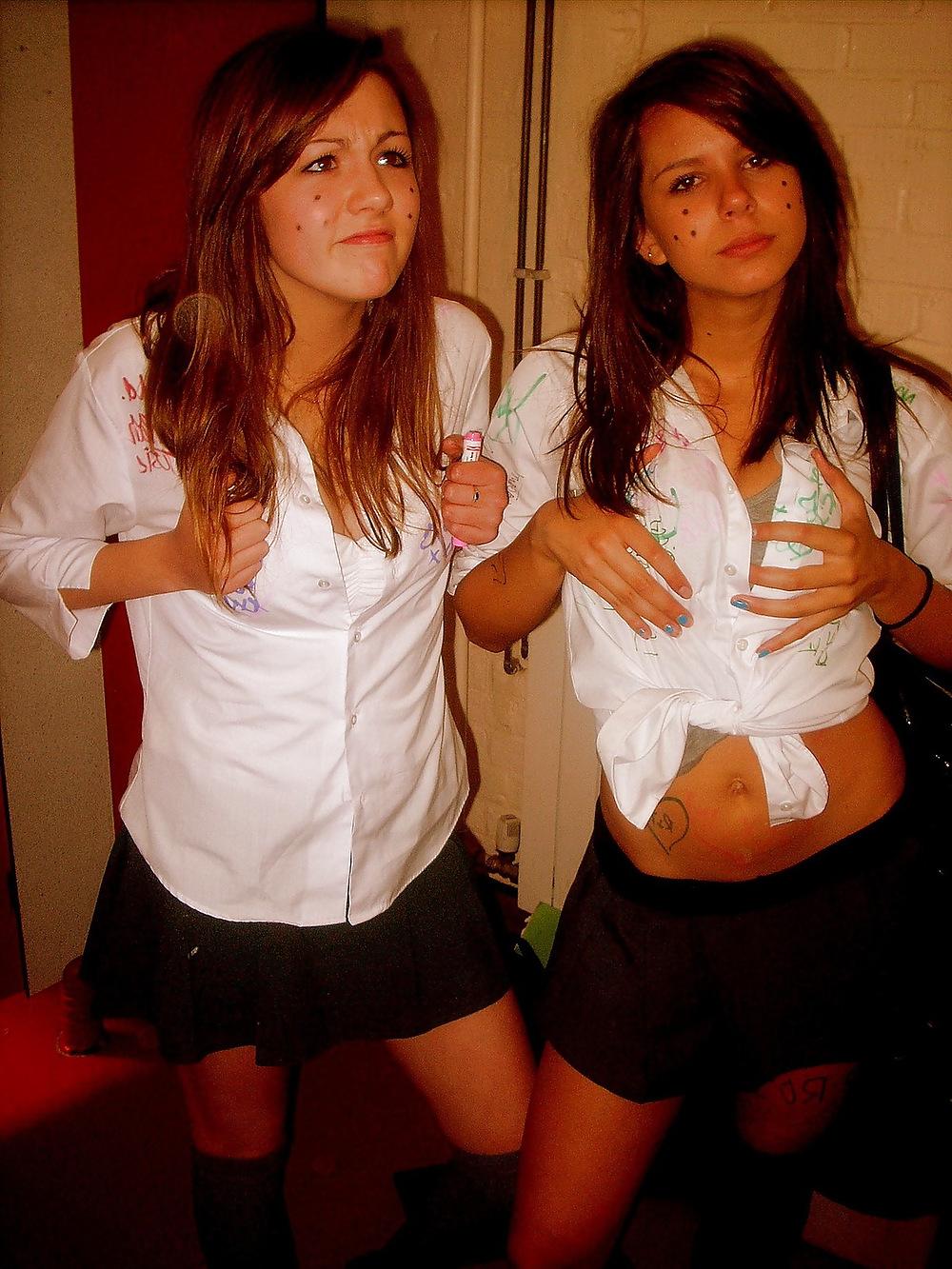 25P Girls Pool Party