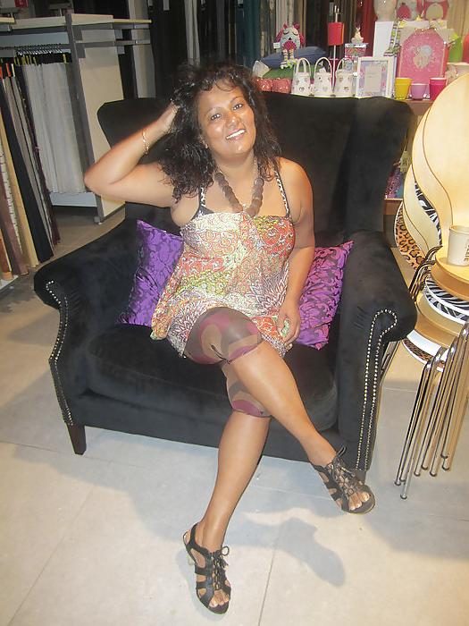 25P Aisha big tits and nice legs mature mom from facebook. 