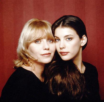 23P Bebe BUELL (Liv TYLER's Mom)