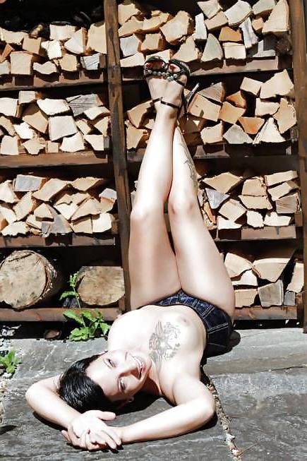 8P Hot Swiss Teen