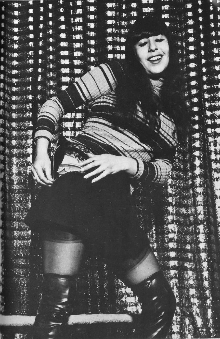 25P Vintage 60's Boot Slut