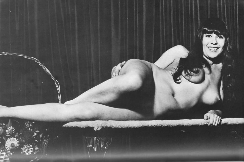 25P Vintage 60's Boot Slut