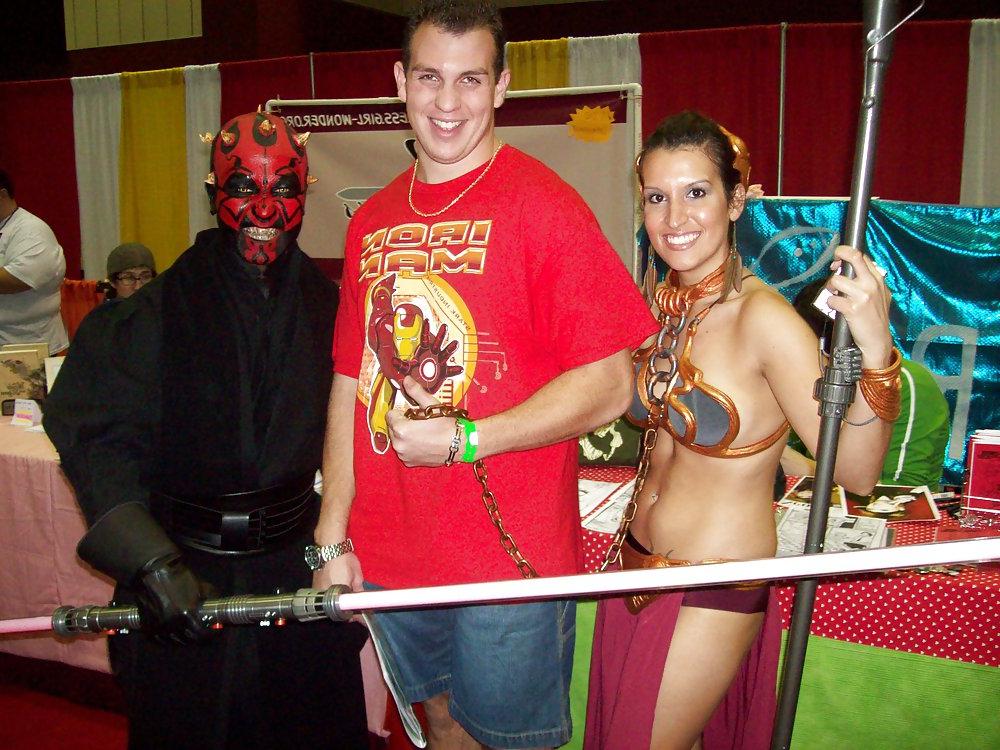 22P More pics of sexy superhero women and more pics of me:)
