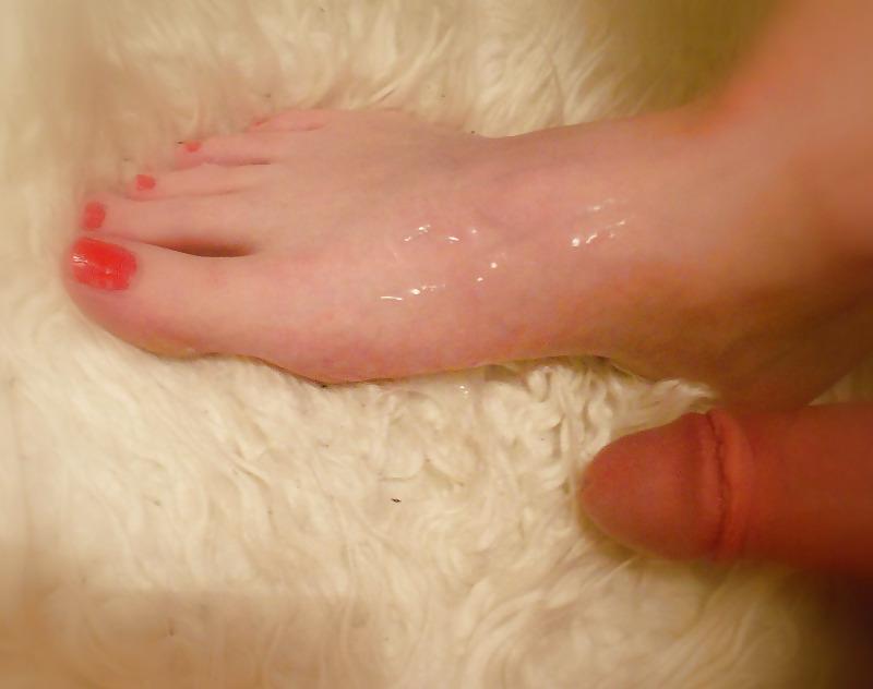 17P My pretty toes get a self foot job and cum covered