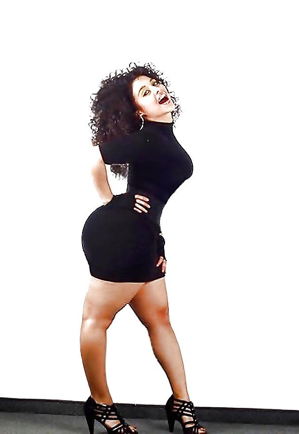 25P HIPS,ASS,THIGHS SO PHAT, IT SHOULD BE AGAINST THE LAW!!!