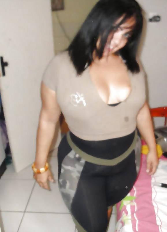25P HIPS,ASS,THIGHS SO PHAT, IT SHOULD BE AGAINST THE LAW!!!