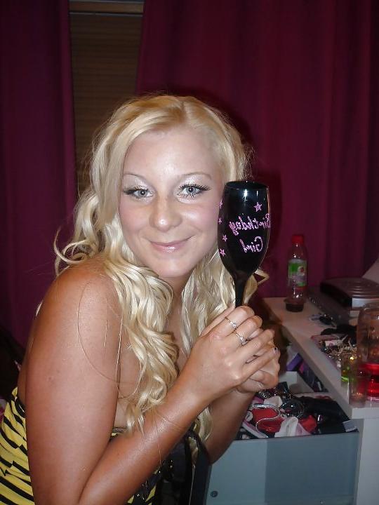 18P Slutty Jess when boyfriend isn't there (part4)