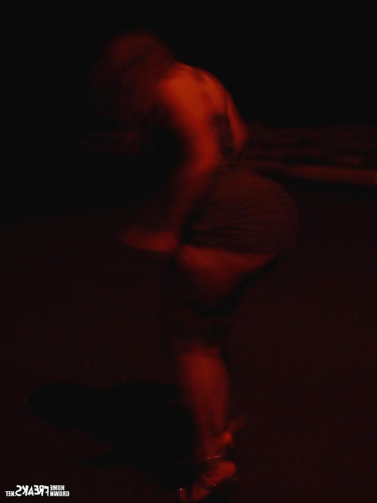 25P HIPS,ASS,THIGHS SO PHAT,IT SHOULD BE AGAINST THE LAW!!!--I I