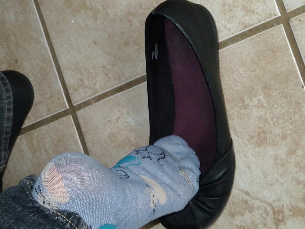 25P Feet in ballerina
