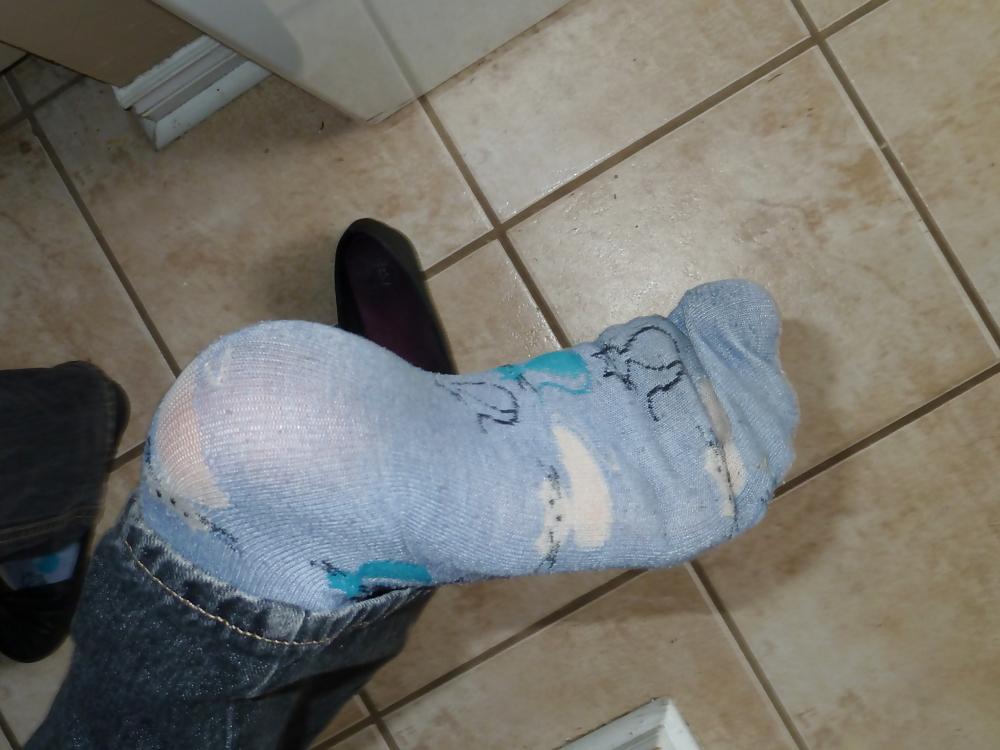 25P Feet in ballerina