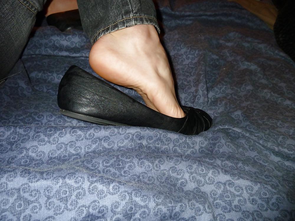 5P Little feet in ballerina